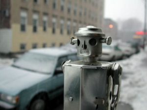 toy_robot.jpg
