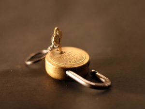 privacidade_seguranca_cadeado.jpg