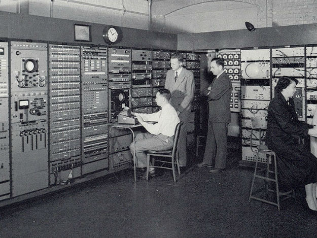 whirlwind-i-op-cntrlctr-site_1950.jpg
