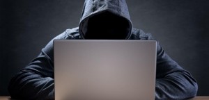 Estados Unidos acusam sete iranianos por pirataria informática