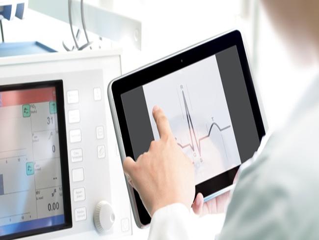 Associação de hospitais cria manual de TI em linha com a digitalização