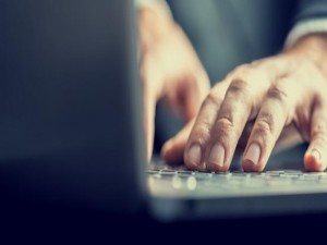 Deputados aprovam MP que aumenta tributação de computadores