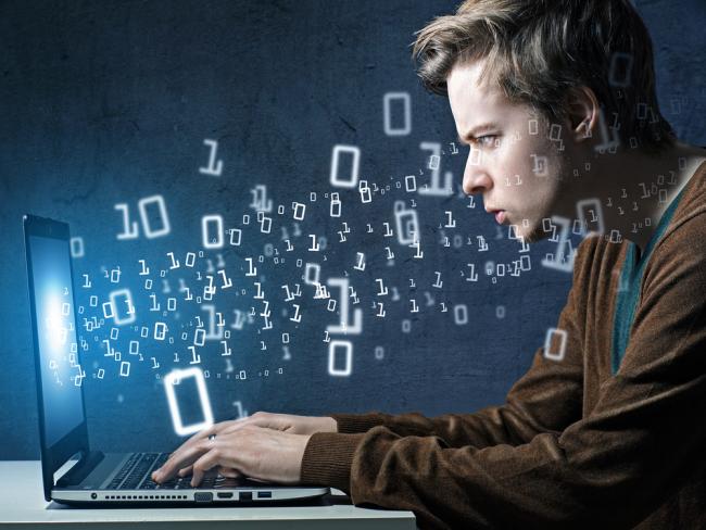 E-mail pessoal do diretor da CIA é invadido por hacker