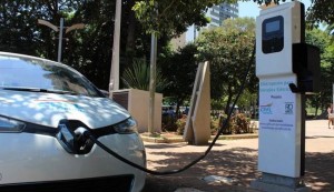 CPFL Energia instala eletroposto público em Campinas
