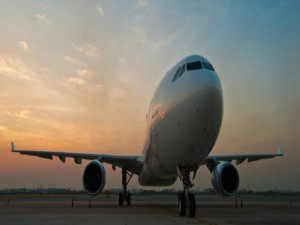 Hacker afirma ter invadido controles de voo de avião da Boeing