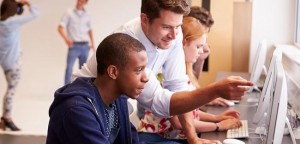 SAP e Junior Achievement unem-se para educação financeira de estudantes no Brasil