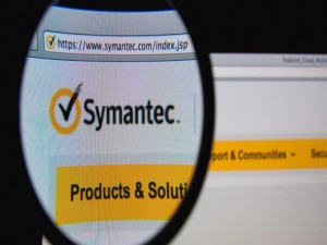 Symantec vende Veritas