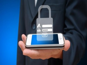 Uma em cada seis tentativas de fraude on-line será via celular