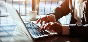 Adoção de dispositivos móveis no local de trabalho ainda não está madura