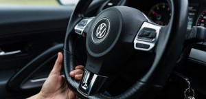 Volkswagen lança serviço digital de caronas para competir com Uber
