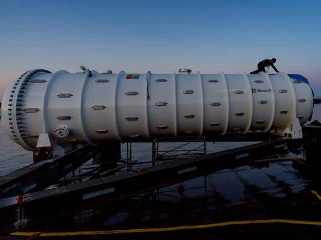 microsoft data center submarino