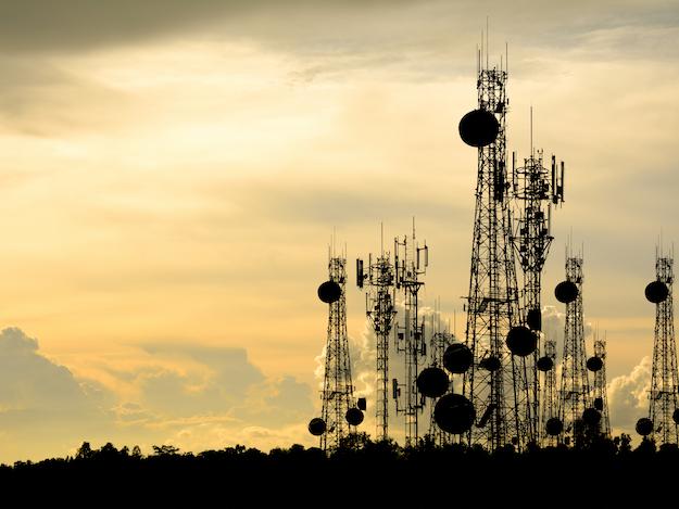 telecom_695464114.jpg