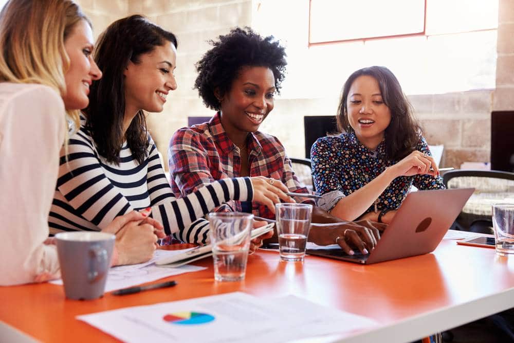 A importância das mulheres na tecnologia e da diversidade.