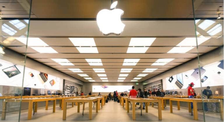 applestoreshutter 77002 1