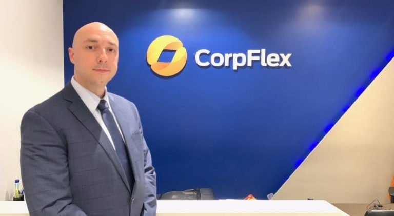 CFO Corpflex abre 2