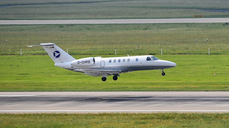 Hahn Air e a primeira companhia area a emitir passagens utilizando blockchain
