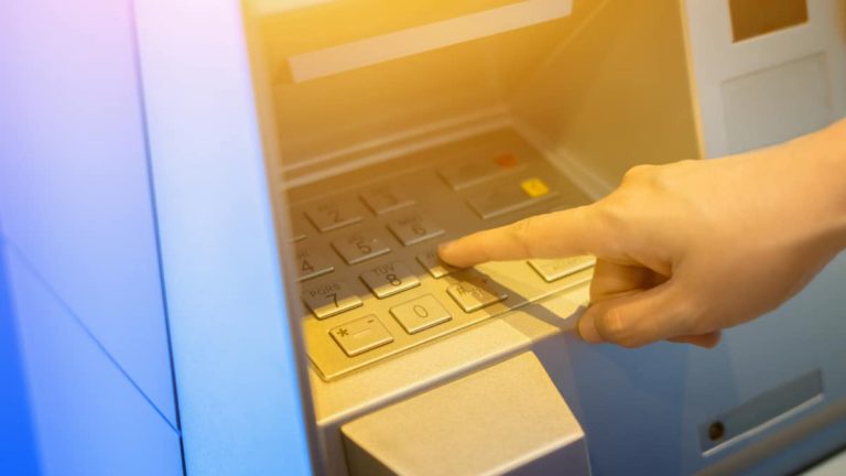 Banco Central abre consulta para modificar atuar em caixas eletronicos