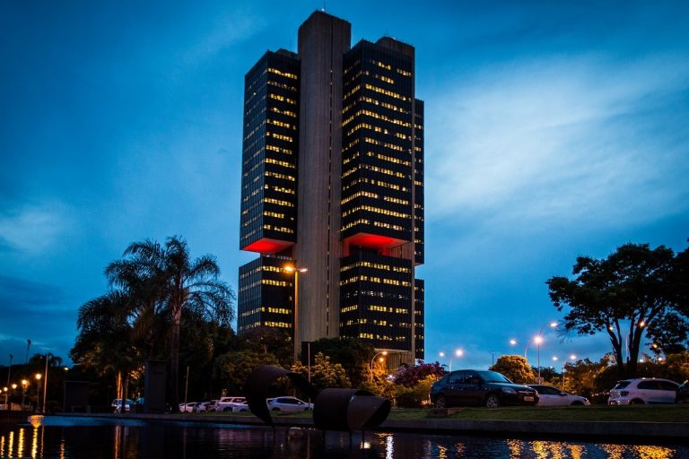 Banco Central determina fechamento das atividades do Banco Neon 1