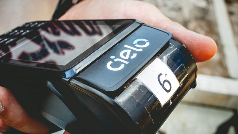 Maquinas da Cielo terao opcao de pagamento com Ame carteira digital da B2W