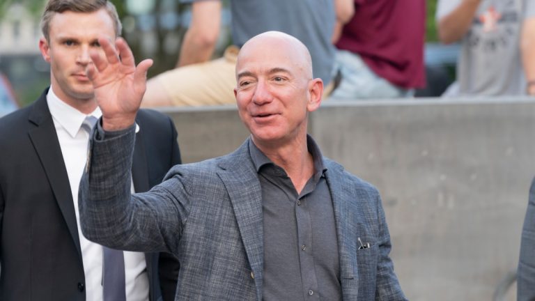 quanto jeff bezos doou 1