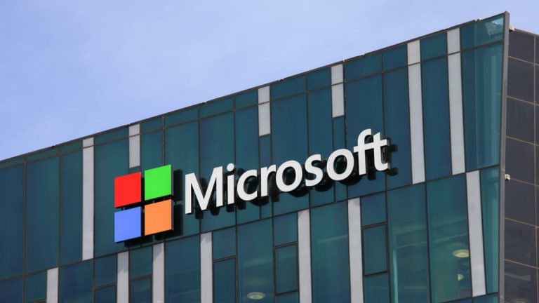 Governo pede explicacoes a Microsoft por brecha de dados do suporte ao cliente