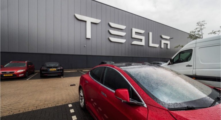 Governo quer fabrica da Tesla no Brasil