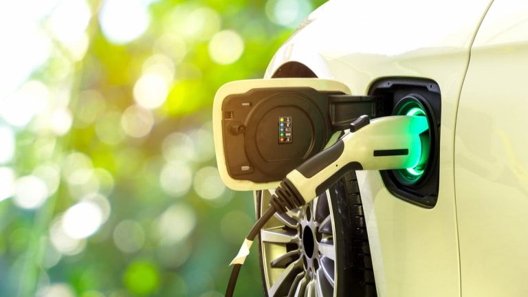 Toyota e Panasonic anunciam joint venture para o setor de baterias eletricas