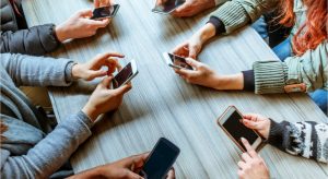 Vendas globais de smartphones caem 20 no primeiro trimestre de 2020 com impacto da Covid 19 1