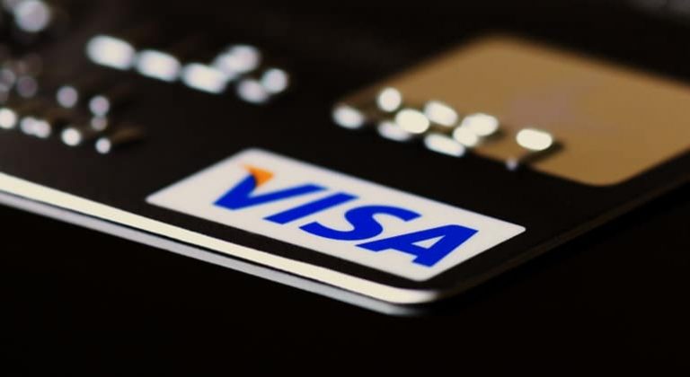 Visa desenvolve servico com deep learning para aprovar ou negar transacoes com cartao