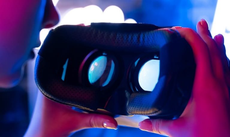 Com RV e IA Beetools acelera aprendizado dos alunos no idioma ingles