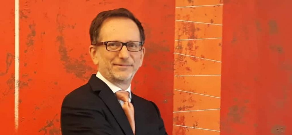 01 – Rodolfo Fücher – Presidente da ABES
