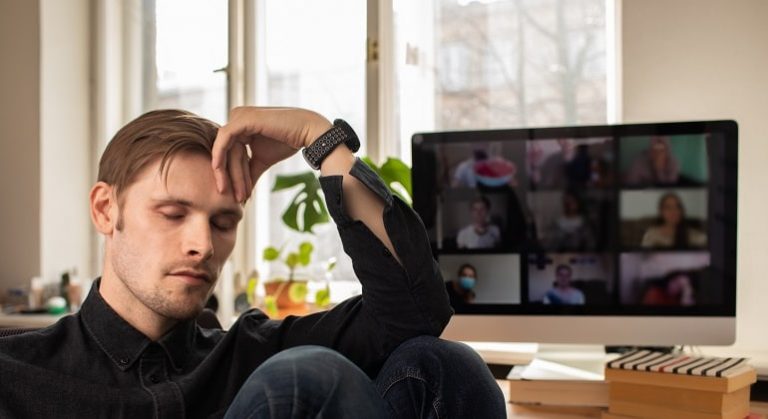 Como dizer %E2%80%98nao com elegancia para reunioes desnecessarias via videoconferencia