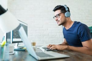 trabalho remoto em tecnologia home office