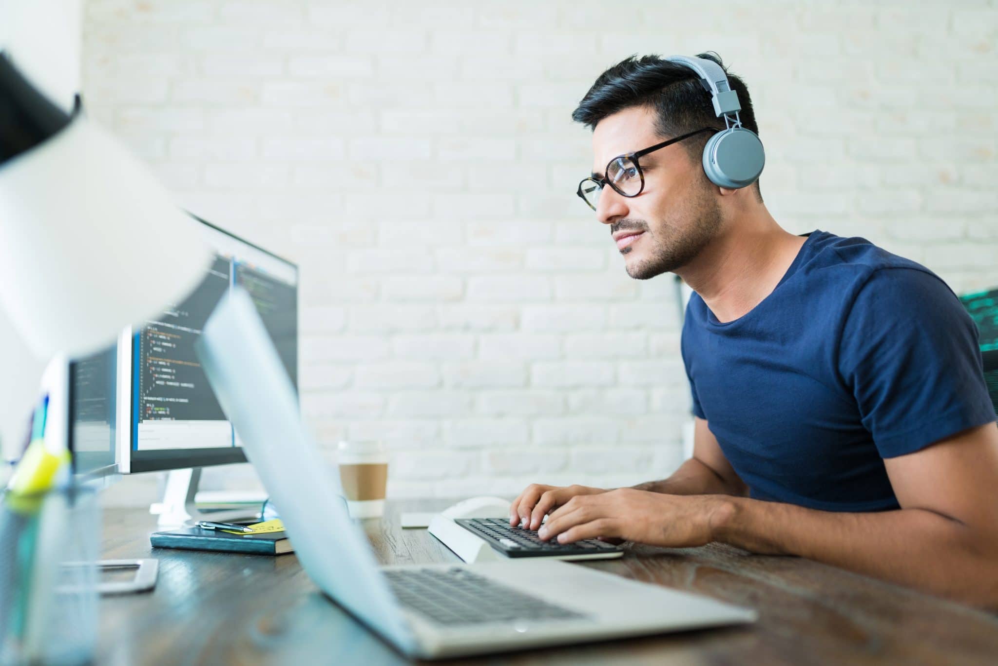 trabalho remoto em tecnologia home office