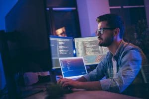trabalho remoto em tecnologia