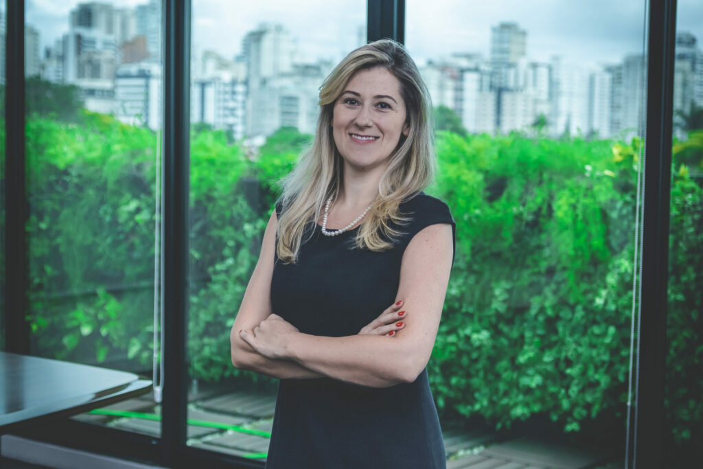 Sustentabilidade indireta: quando os dados se tornam vilões 5 Roberta Cipoloni Tiso, diretora de marketing e sustentabilidade da green4T