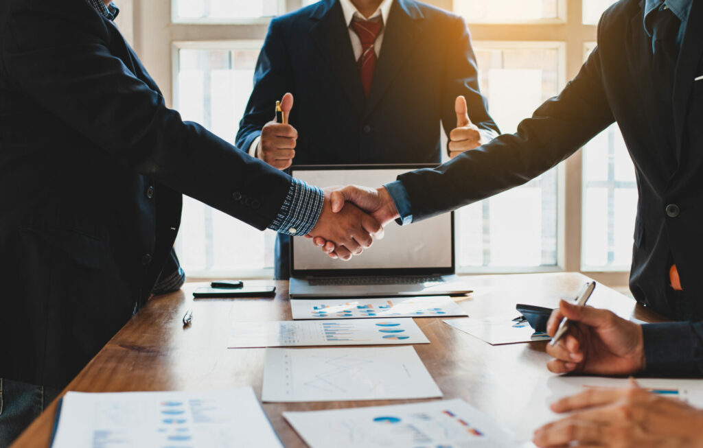 Negotiating,A,Business,Deal.,Concept,Of,Dispute,Resolution,And,Mediation.