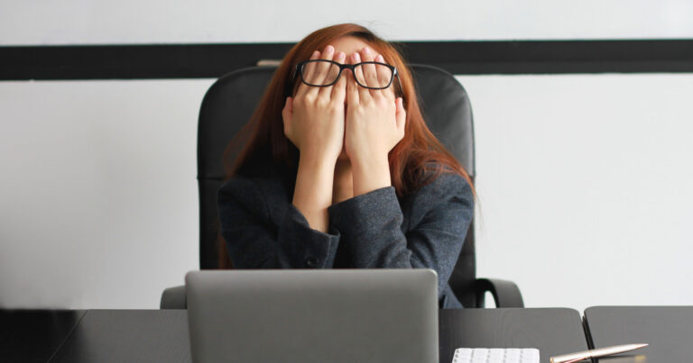 mulheres brasileiras, ansiedade, burnout, google.org
