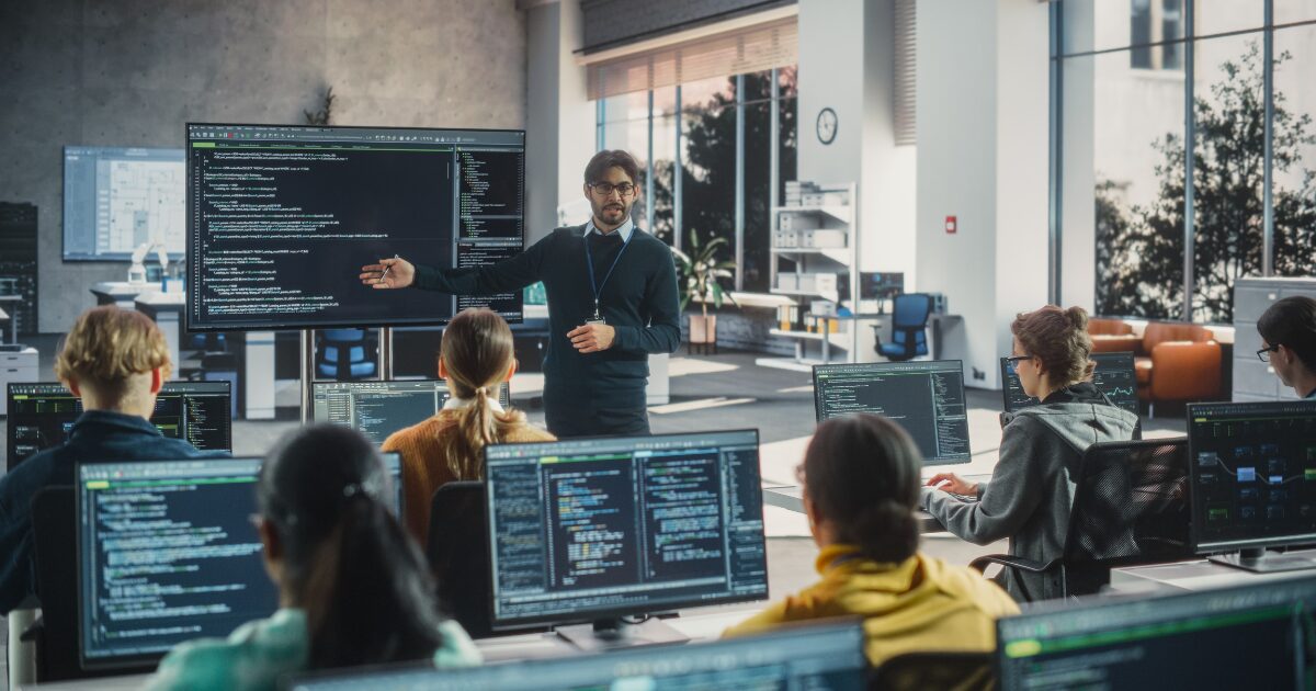 tech, capacitação, cursos, vagas, inteligência artificial, sap