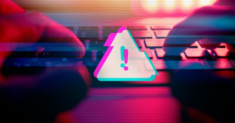 Imagem de um teclado de computador sendo usado por uma pessoa, com efeito de luzes em tons de rosa, roxo e azul. No centro da imagem, há um ícone de alerta em formato triangular com um ponto de exclamação, representando aviso ou risco digital, em estilo gráfico moderno com distorções visuais. (ransomware, empresa, cibersegurança, criptografia de dados, violações de dados, ransomware, sensorial, ataques, brasil, resgate)