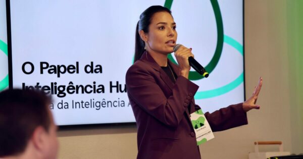 Tânia Mujica, facilitadora de diálogos e TED talker. Imagem: V8.Tech/divulgação