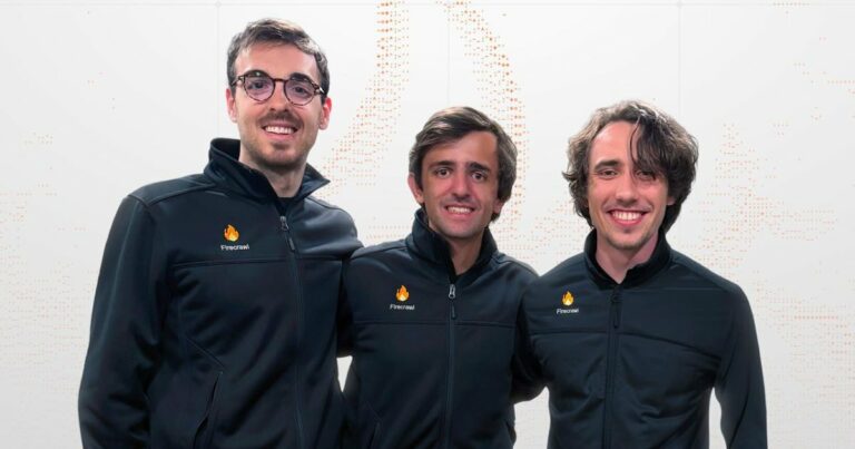 Caleb Peffer (CEO) , Nicolas Silberstein Camara (CTO) e Eric Ciarla (CMO), Firecrawl