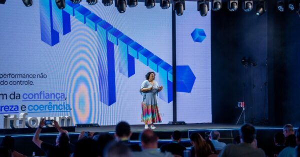 Suzana Kubric, diretora de recursos humanos do Nubank