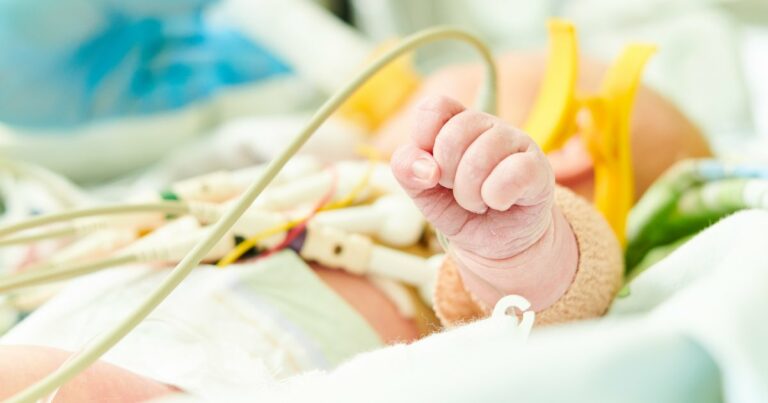 uti neonatal, prematuro, bebe, recém-nascido