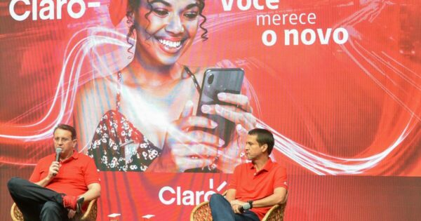 Imagem: Rodrigo Marques, CEO da Claro e Marcio Carvalho, CMO da operadora