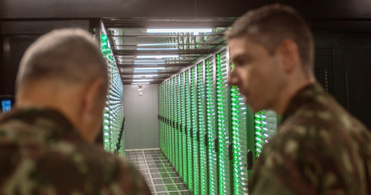 data center, exercito, sala segura