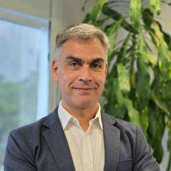 Fábio Vallada novo executivo sênior de software da Diebold Nixdorf.