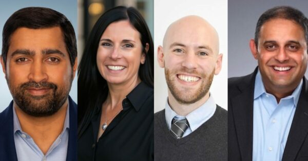 Da esquerda para direita: Gautam Vasudev, Beth LeClerc, George Reuter e Kishan Chetan (Imagem: divulgação Salesforce)