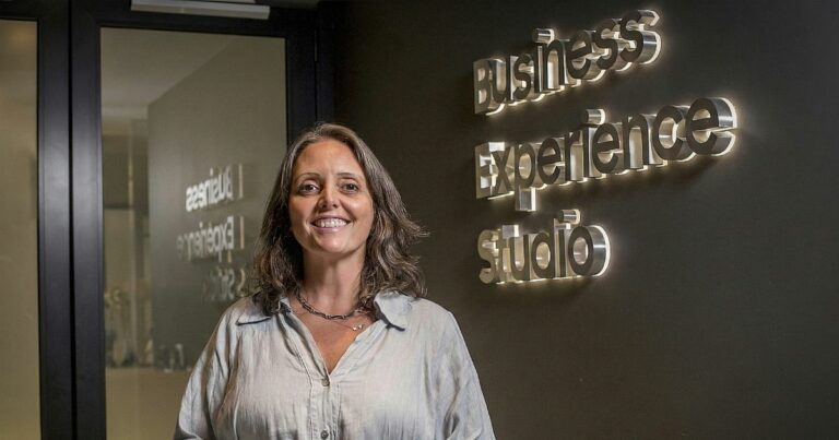Camila de Pádua, head de marketing B2B da Samsung Brasil. Foto: Divulgação