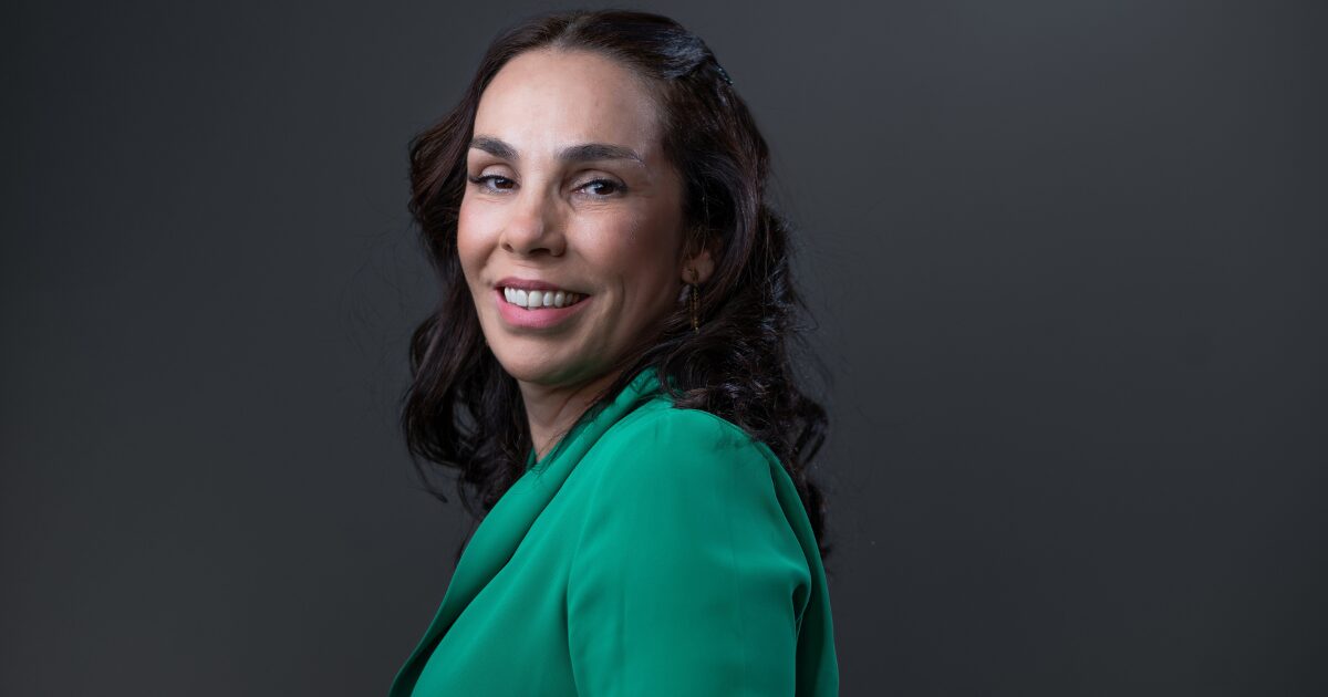 Georgia Rivellino, diretora de marketing, produtos e soluções da Simpress. Imagem: Divulgação
